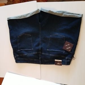 NWT - Ava and Viv - 24w - denim shorts